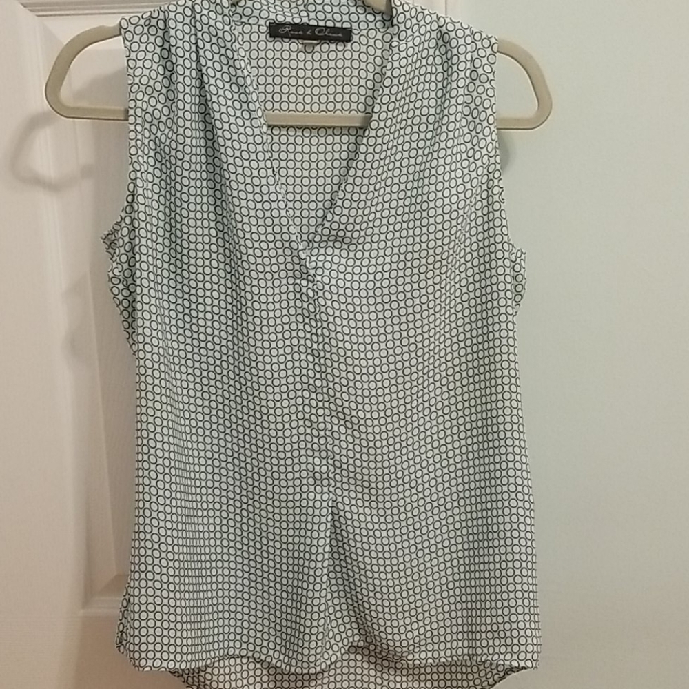 Rose & Olive Sleeveless Blouse